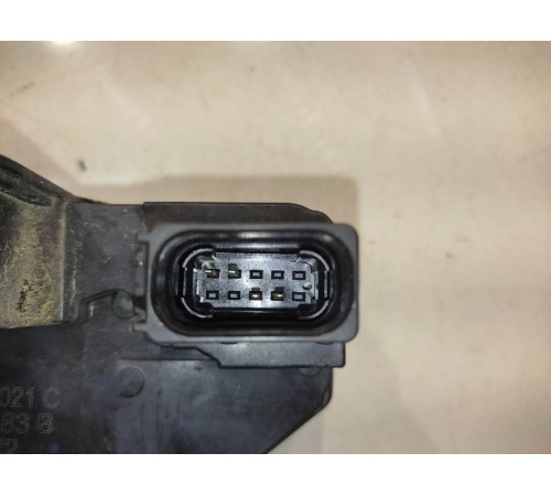 Замок двери (задний, левый)