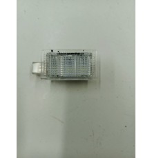 Плафон внутреннего освещения салона