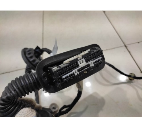 Электропроводка двери (передняя, правая)