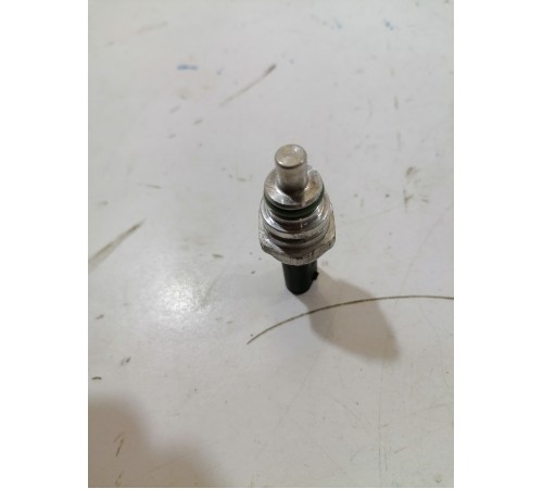 Датчик температуры охлаждающей жидкости