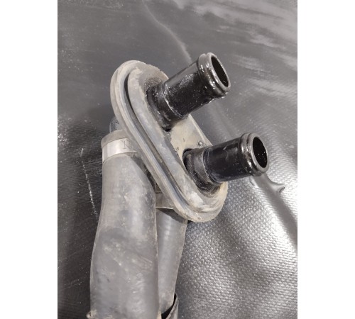 Патрубки заднего отопителя печки