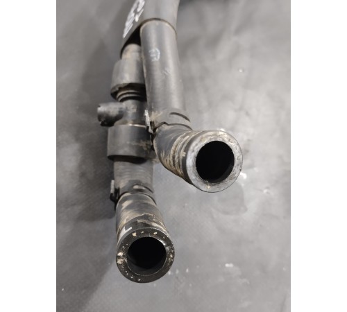 Патрубки заднего отопителя печки