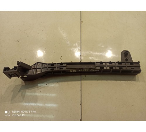 Направляющая стекла двери (задняя правая)