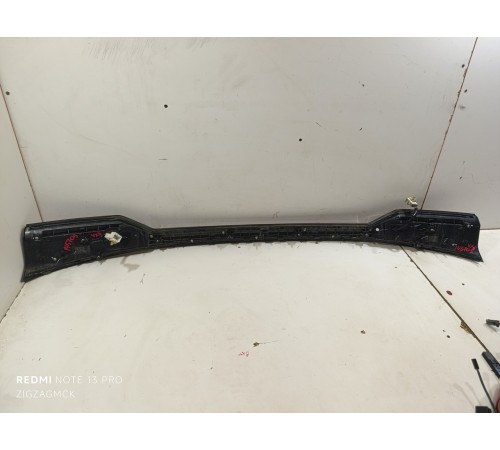 Фонарь задний центральный