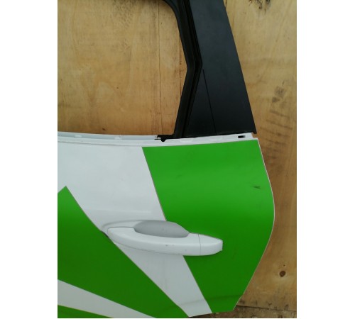 Дверь задняя левая