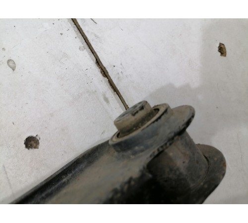 Рычаг задний правый нижний под пружину