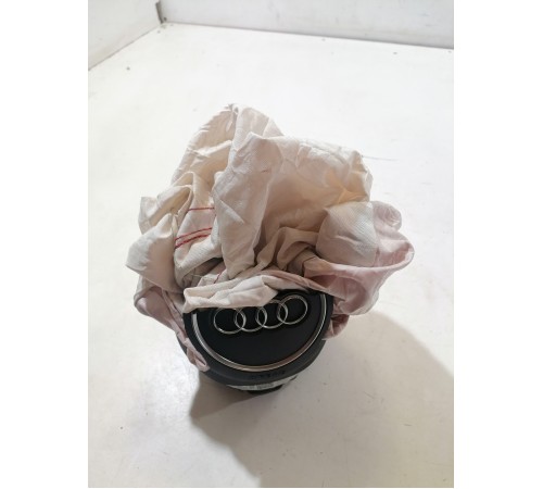 Подушка безопасности водителя