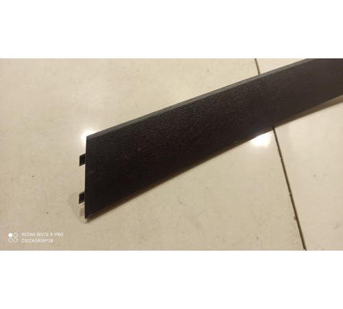 Накладка двери (задняя правая)