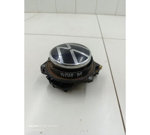 Ручка открывания крышки багажника(эмблема)