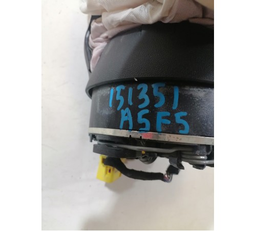 Подушка безопасности водителя