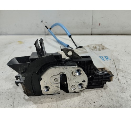 Замок двери передний правый