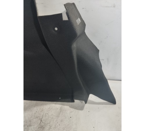 Обшивка багажника левая