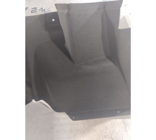 Обшивка багажника левая
