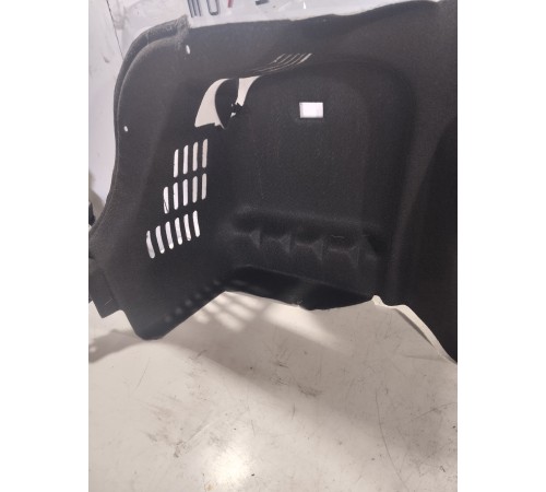 Обшивка багажника левая