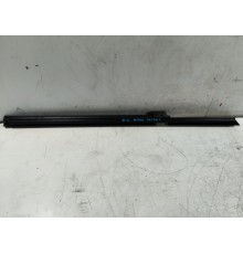 Уплотнитель стекла (задний левый внутренний)