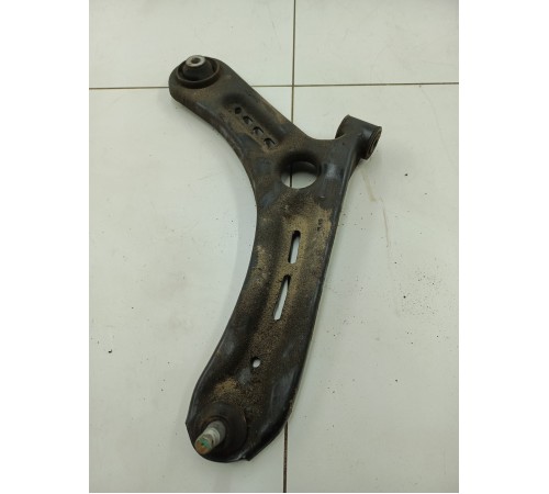 Рычаг подвески передний правый