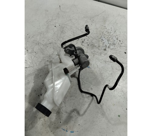 Главный тормозной цилиндр (в сборе)