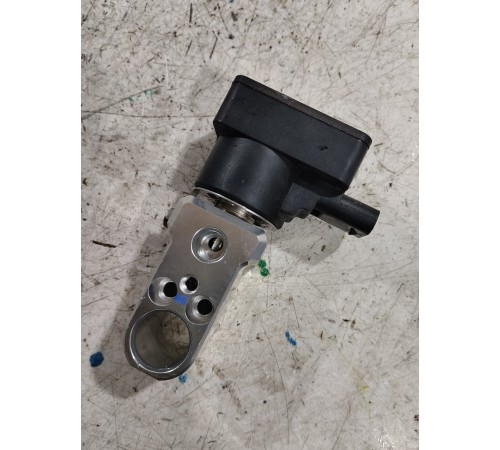 Клапан кондиционера распределительный