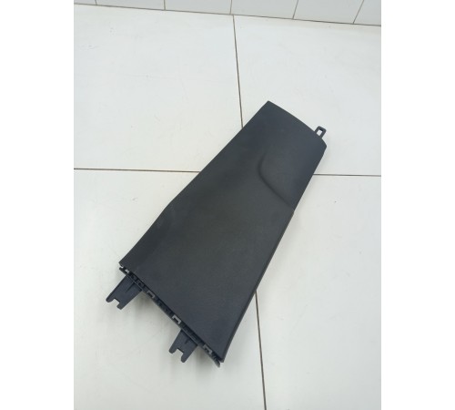 Обшивка центральной стойки левая нижняя