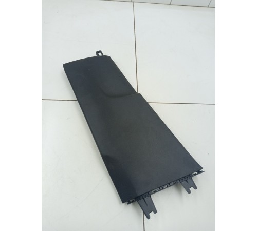 Обшивка центральной стойки левая нижняя