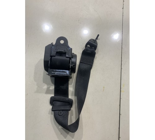 Ремень безопасности (задний средний)