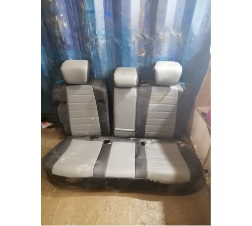 Задний ряд сидений