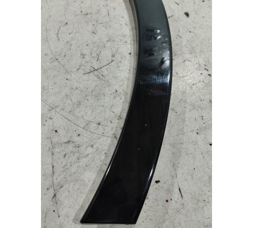 Молдинг крыла задний правый