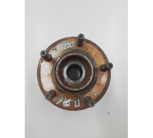 Ступица передняя правая