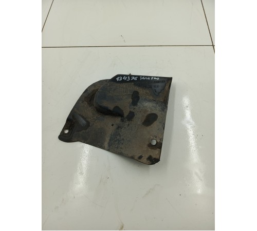 Защита заднего бампера левая