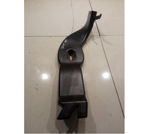 Воздуховод отопителя левый