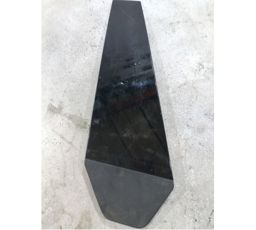 Внешняя центральная стойка правая