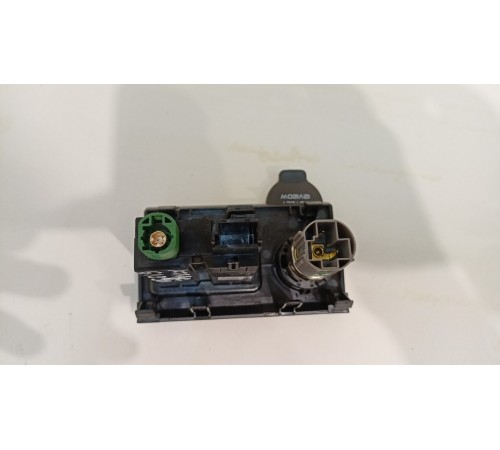 Блок USB и прикуриватель