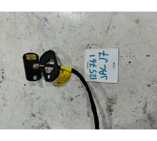 Кнопка вызова экстренных служб (SOS)