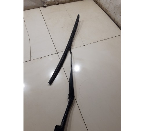 Поводок стеклоочистителя(левый)