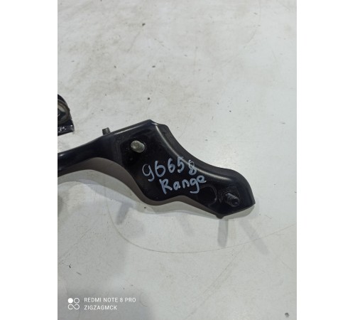 Петля крышки багажника(левая)