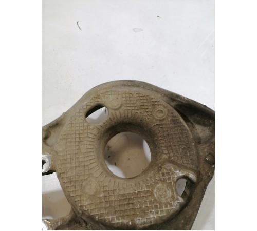 Рычаг подвески задний левый нижний