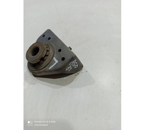 Подушка радиатора левая