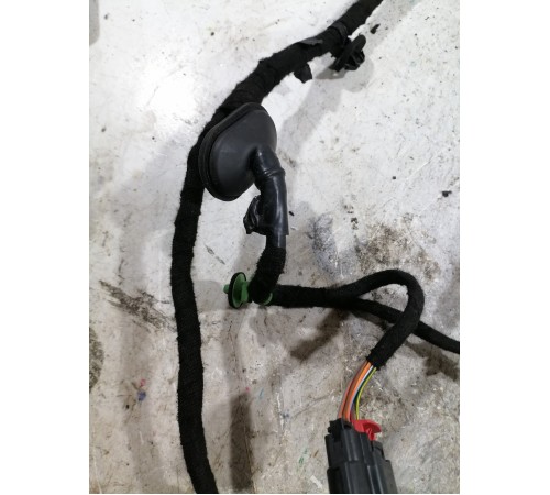 Электропроводка двери задняя левая