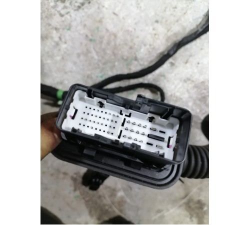 Электропроводка двери задняя левая