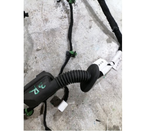 Электропроводка двери задняя левая