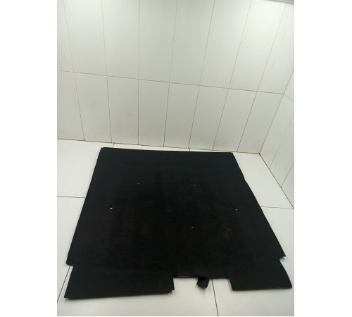 Пол багажника ковролин