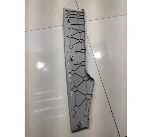 Пластик салона (левый)