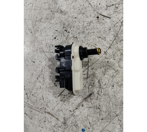 Активатор замок лючка бензобака