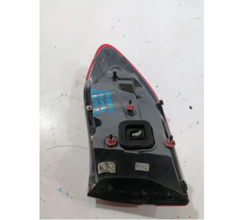 Фонарь задний левый наружний