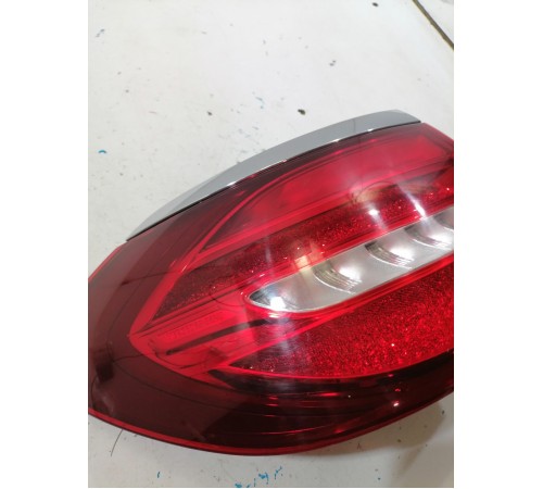 Фонарь задний левый наружний