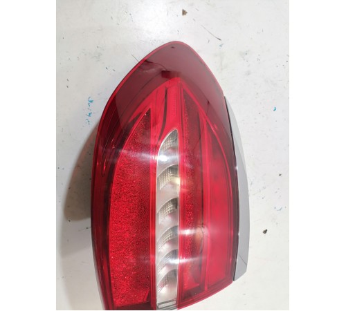 Фонарь задний левый наружний