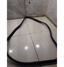 Уплотнитель двери(задний левый)