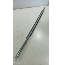 Уплотнитель стекла (задний правый наружный) Уплотнитель стекла (задний правый наружный)