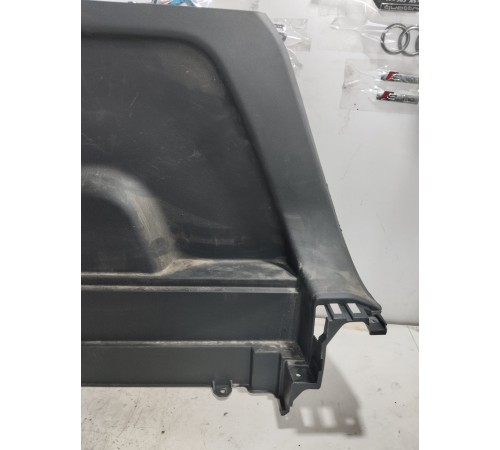 Обшивка багажника правая