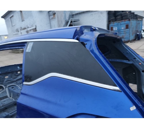 Глухое стекло кузова левое, форточка